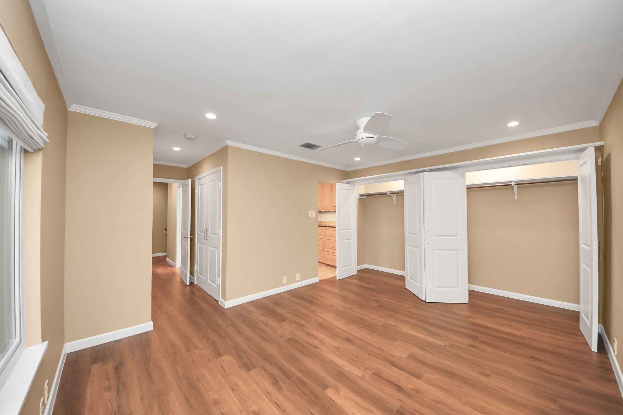 153 Litchfield Lane Property Photo 17