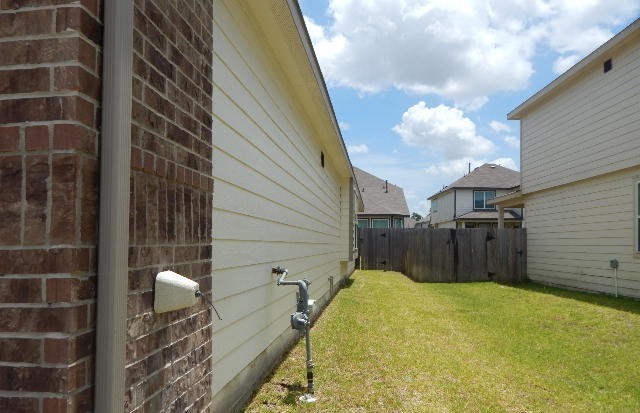 4516 Danielle Gardens Lane Property Photo 5