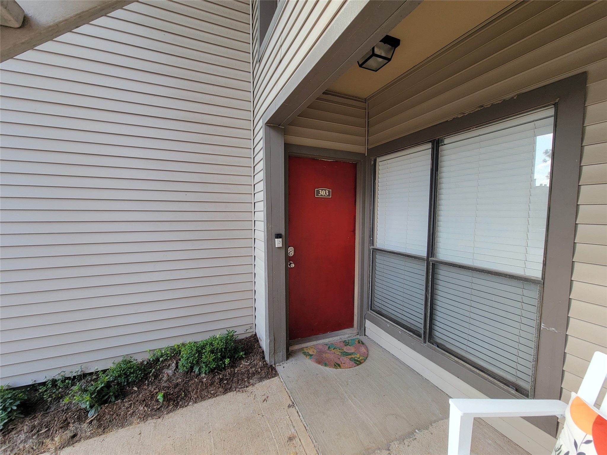 2025 Augusta Drive 303 Property Photo 1