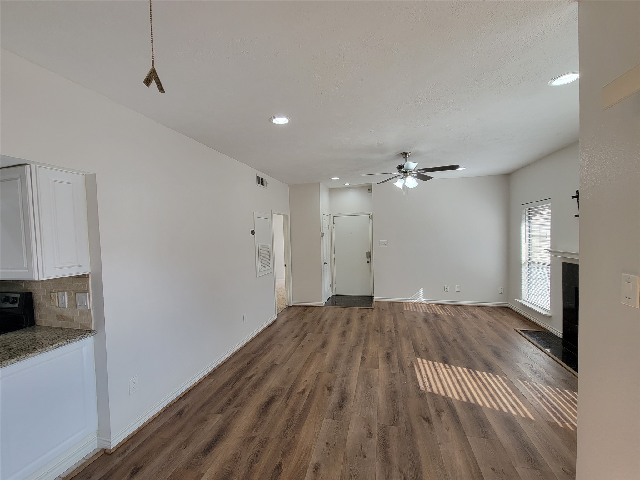 2025 Augusta Drive 303 Property Photo 11