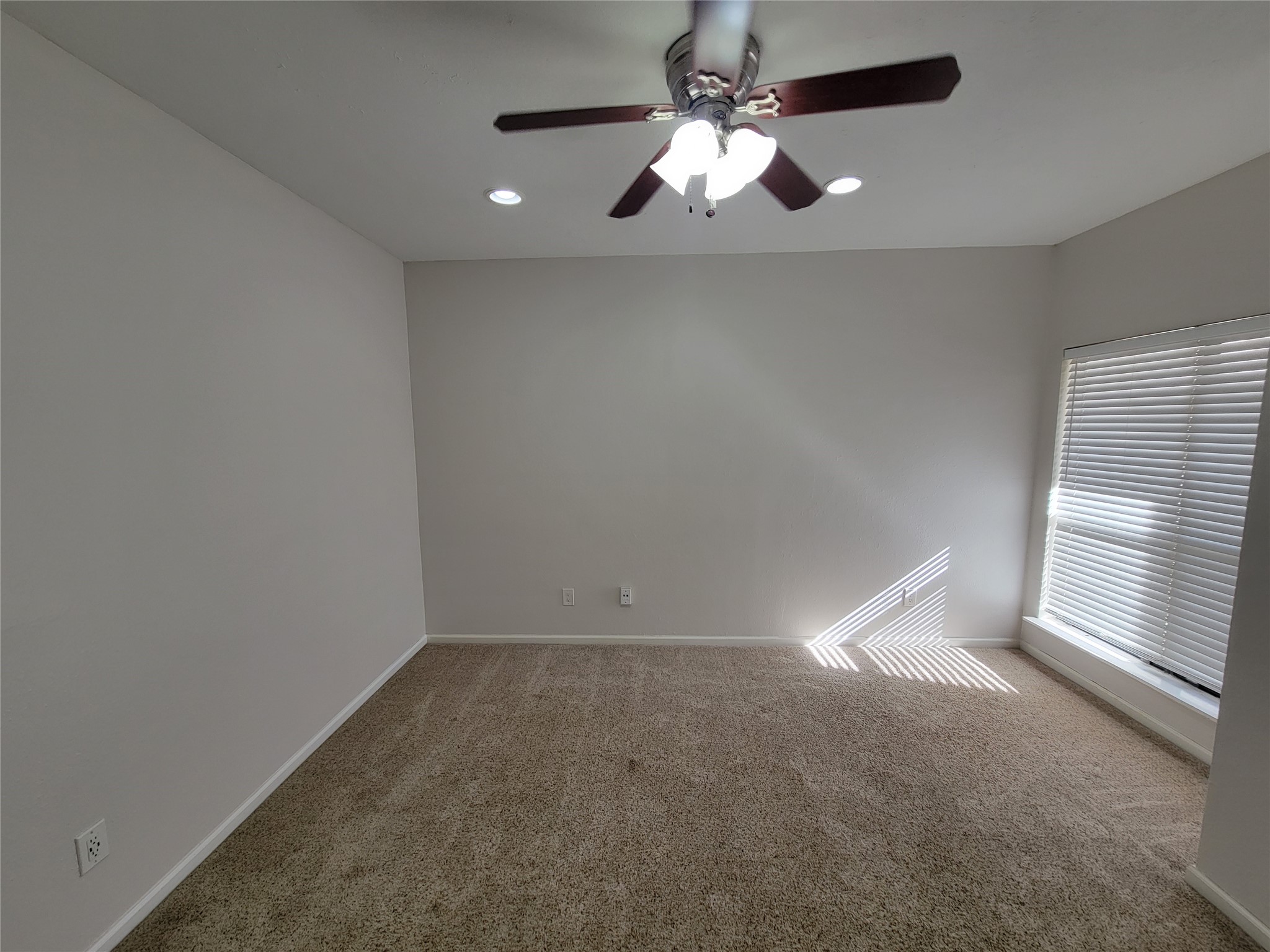 2025 Augusta Drive 303 Property Photo 14