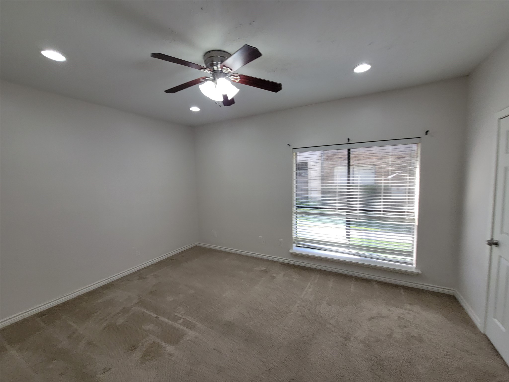 2025 Augusta Drive 303 Property Photo 23