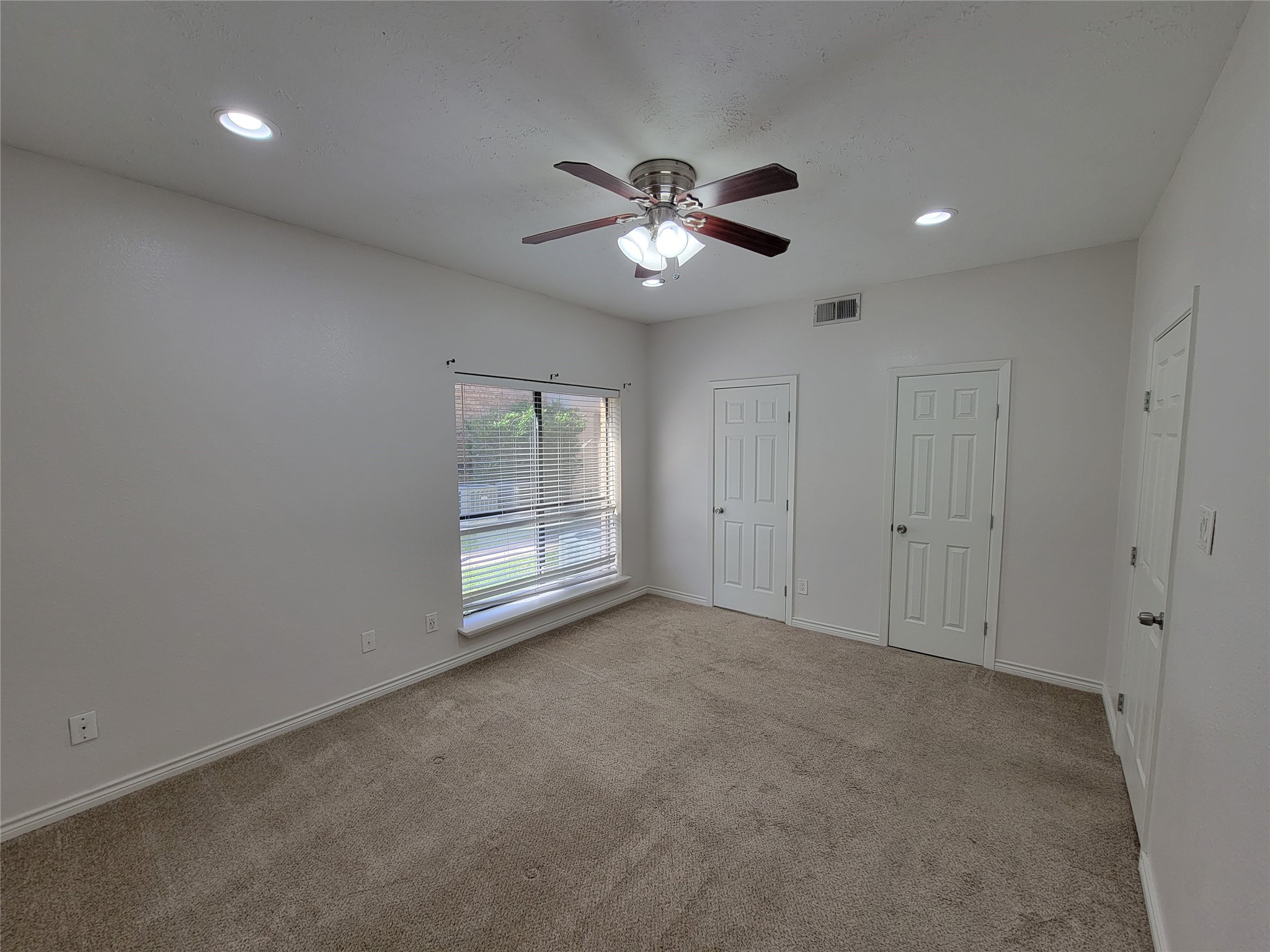2025 Augusta Drive 303 Property Photo 25
