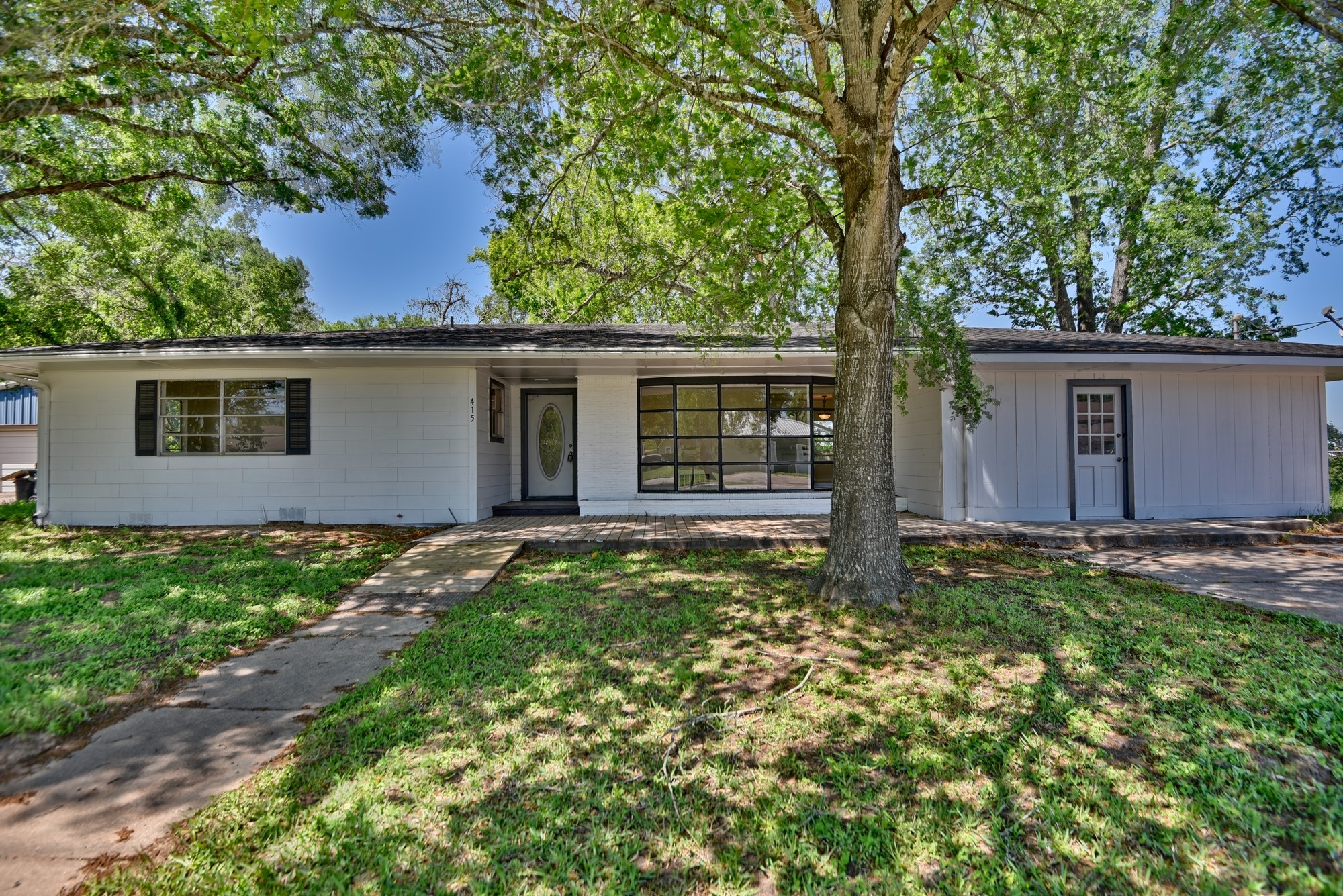 415 Silliman Street Property Photo 1