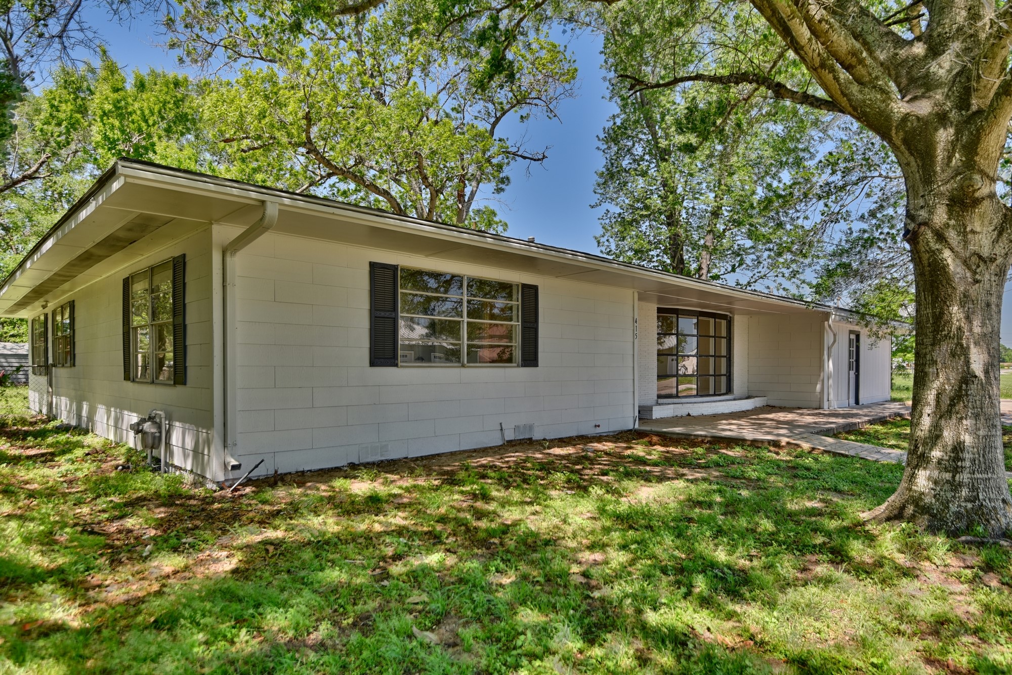 415 Silliman Street Property Photo 2