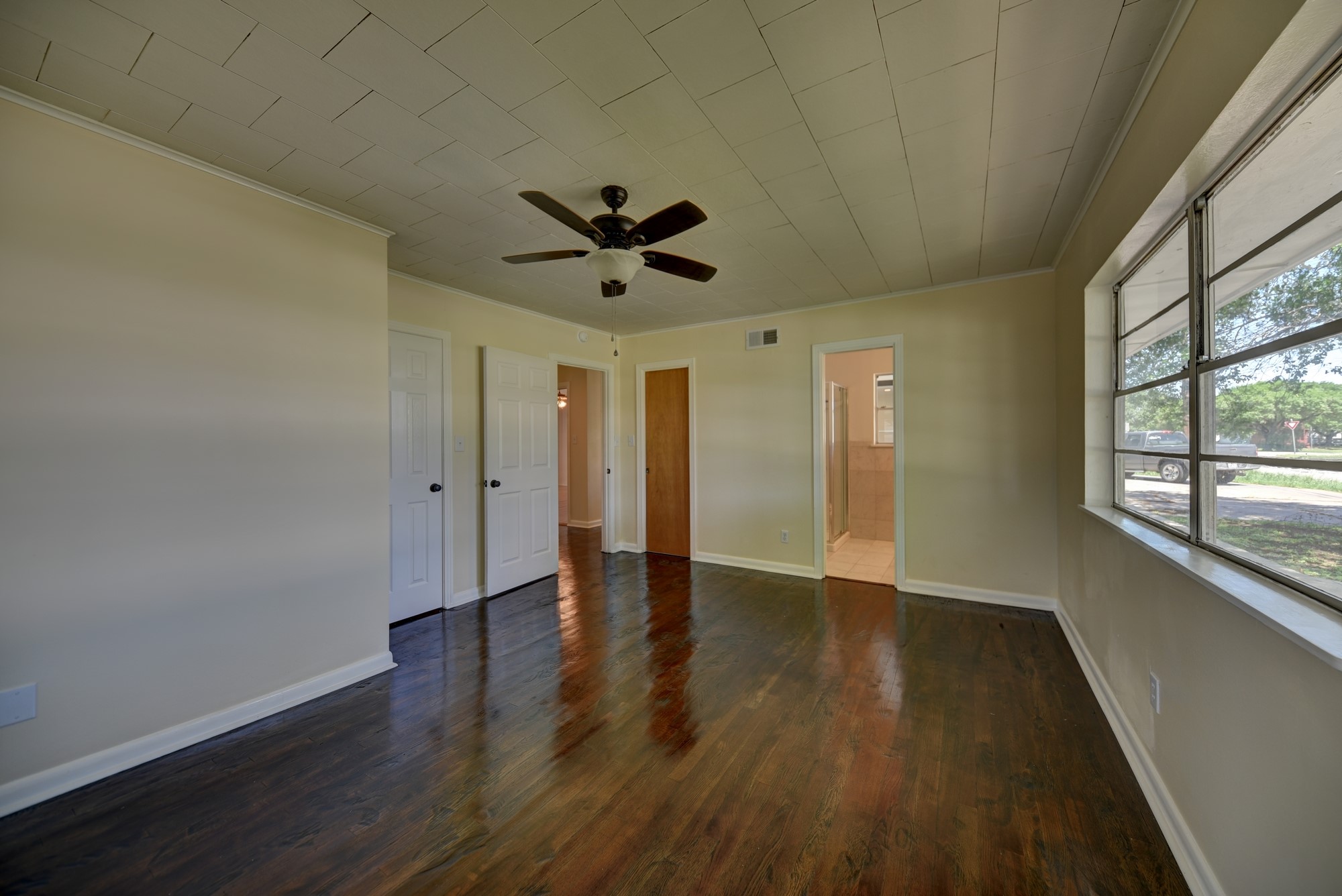 415 Silliman Street Property Photo 13