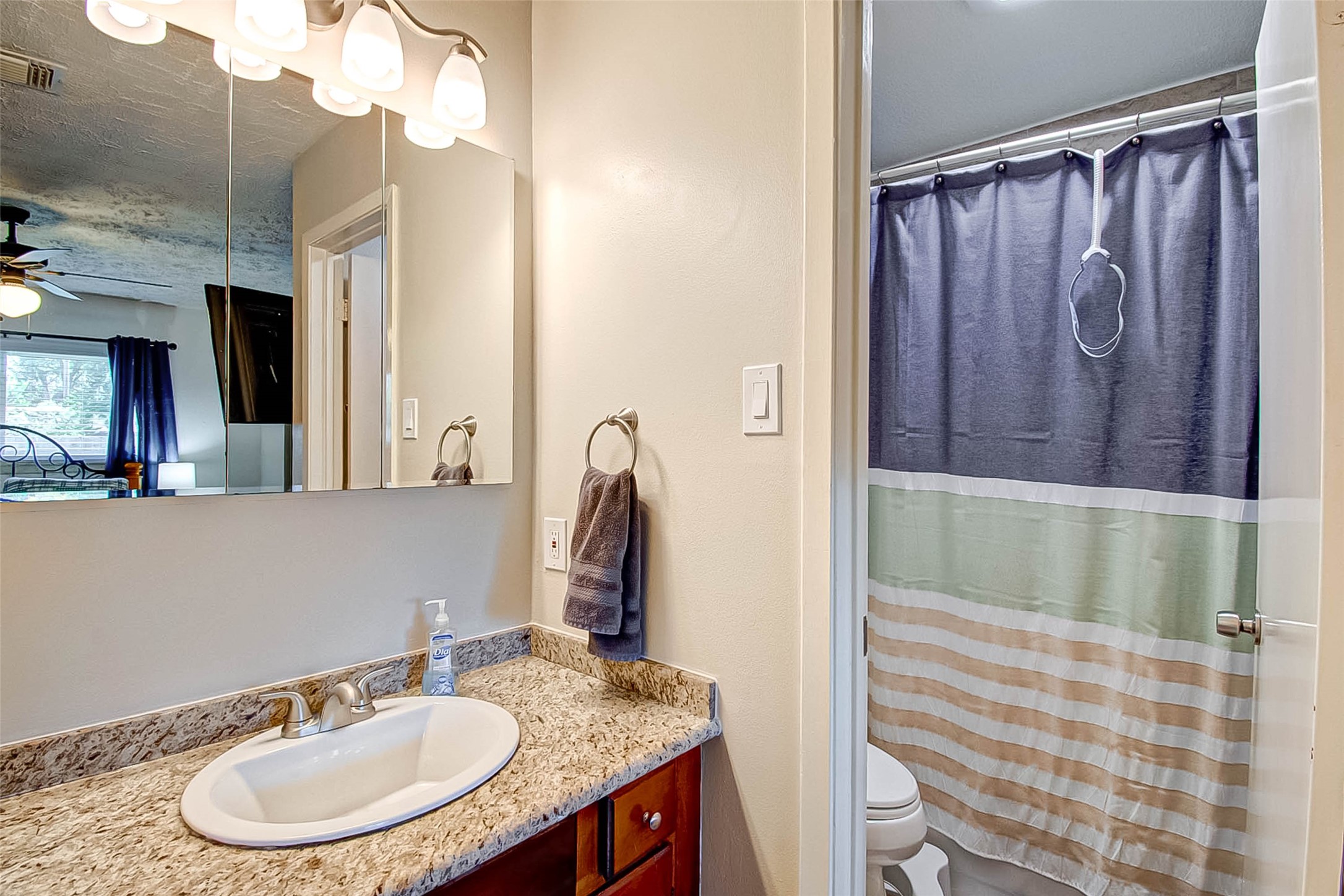 7211 Skylight Lane Property Photo 13