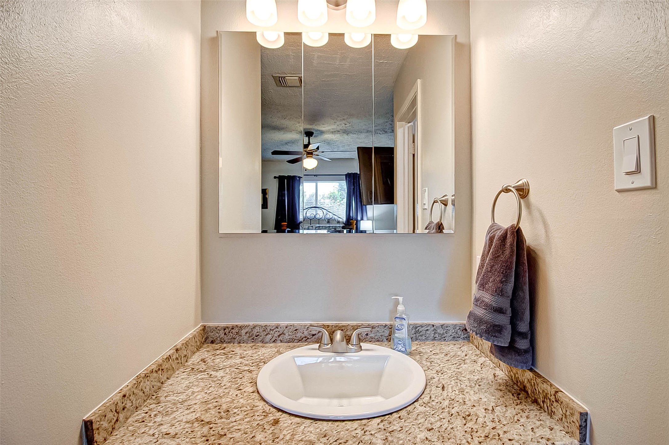 7211 Skylight Lane Property Photo 14