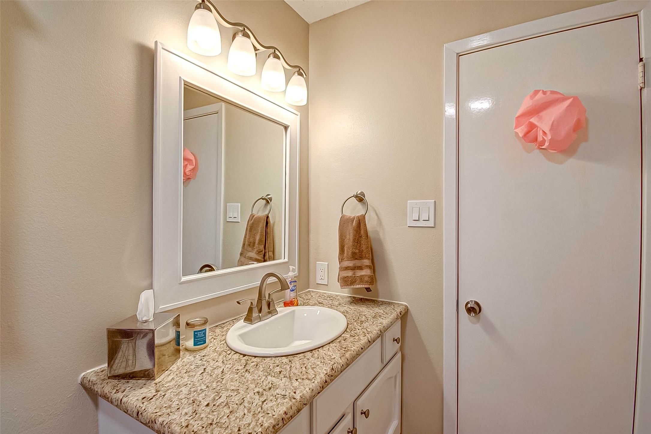 7211 Skylight Lane Property Photo 18