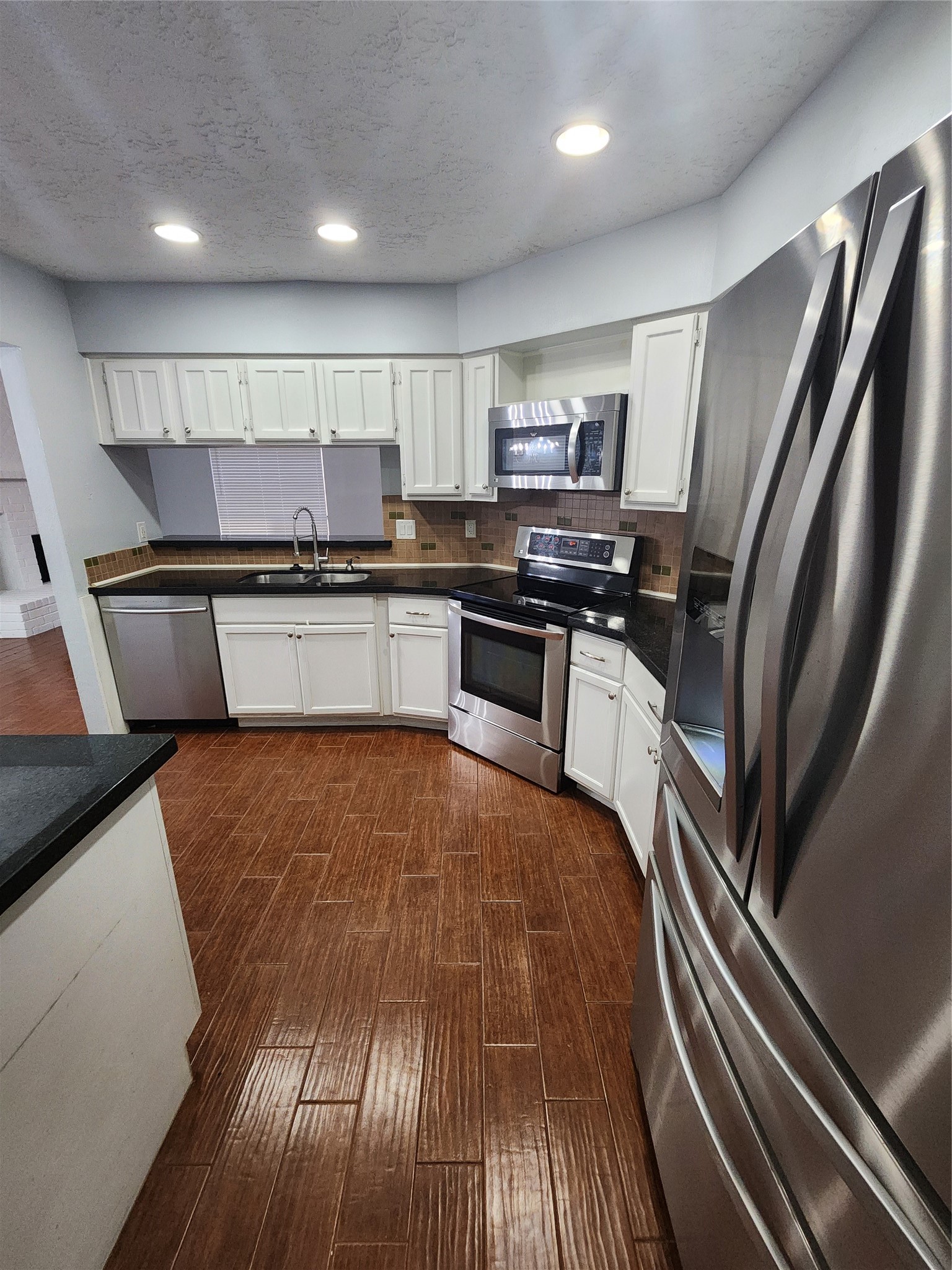 4515 Aspen Brook Lane Property Photo 9