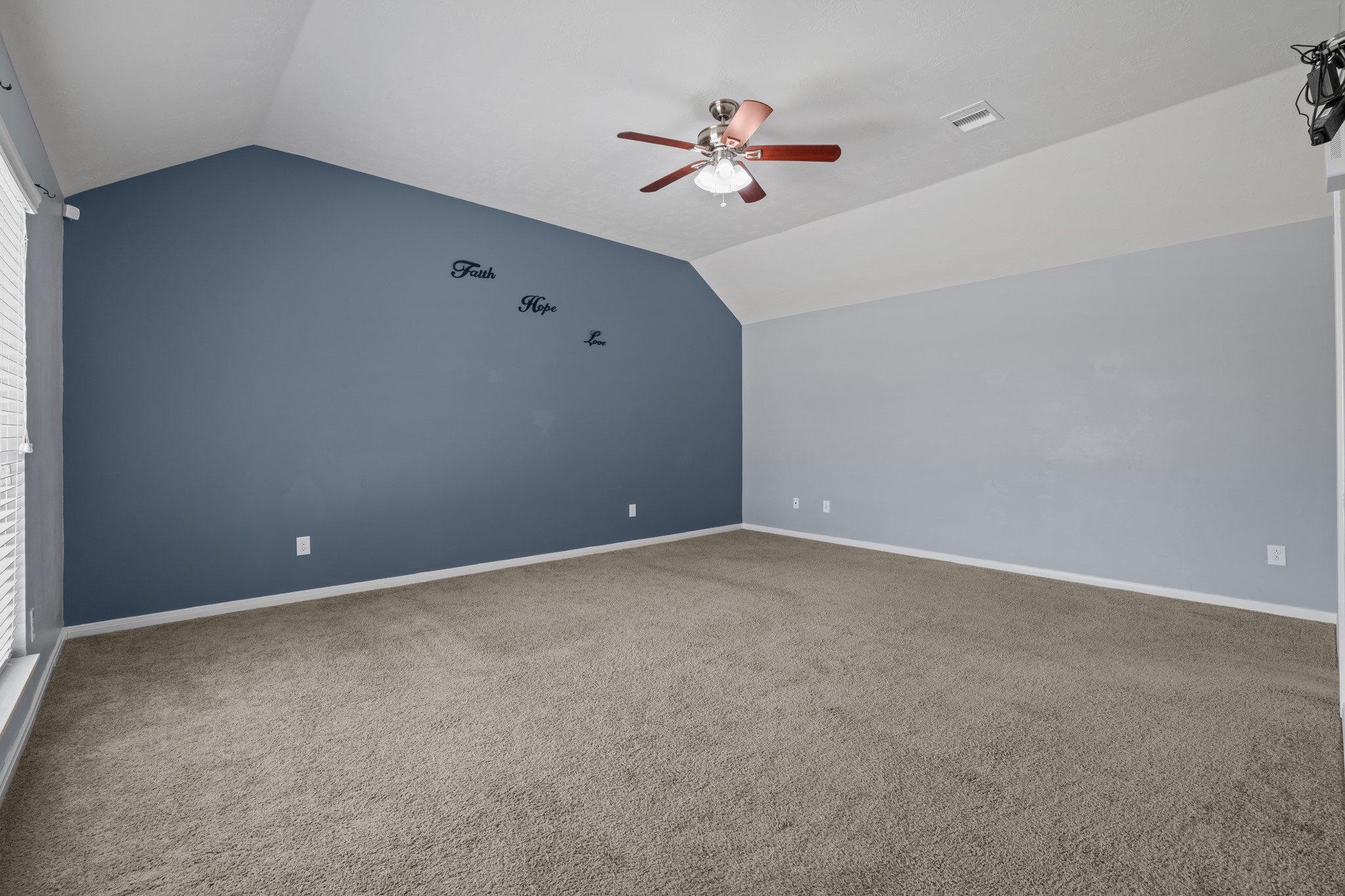 28027 Trade Wind Court Property Photo 14