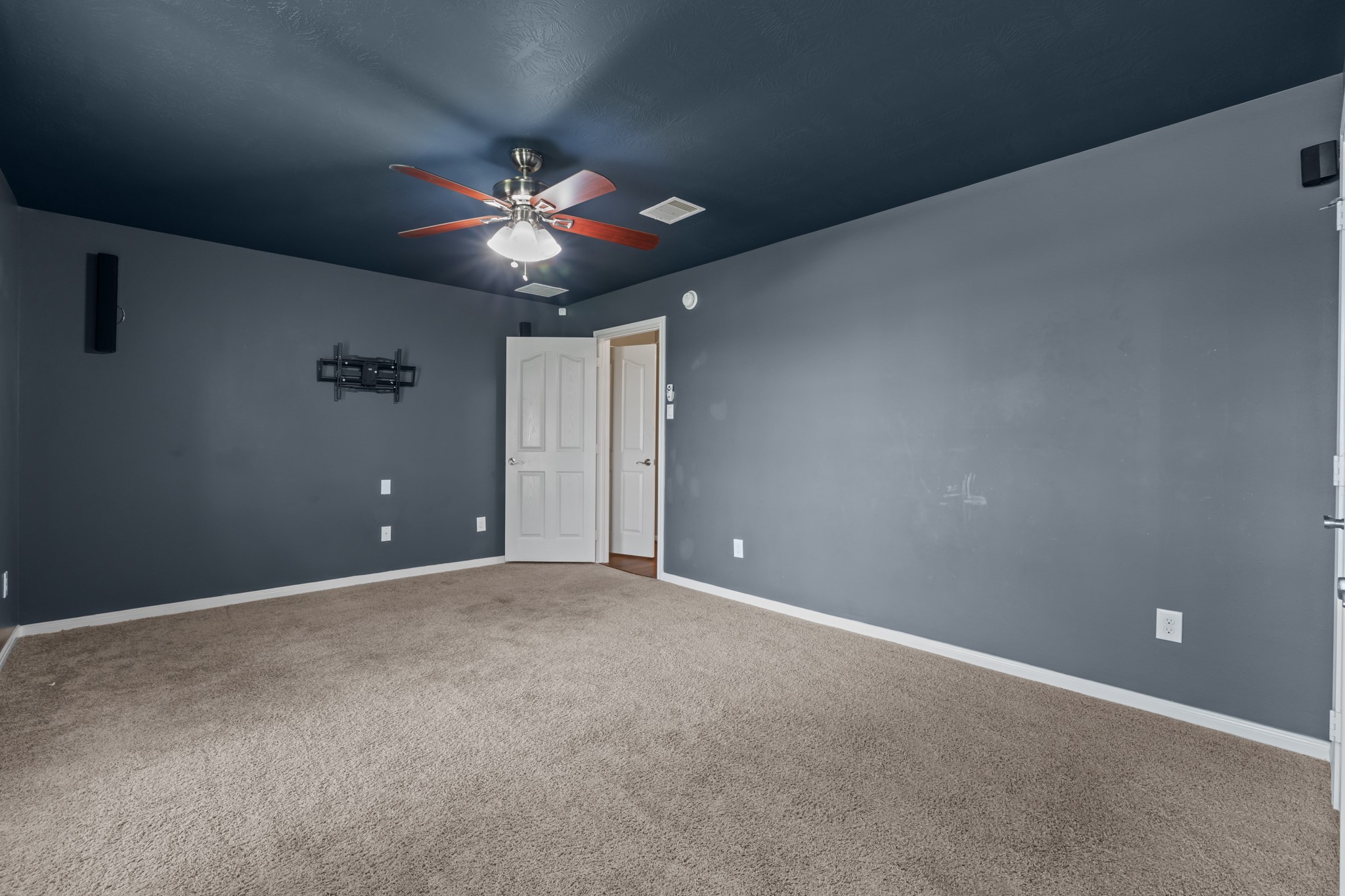 28027 Trade Wind Court Property Photo 23