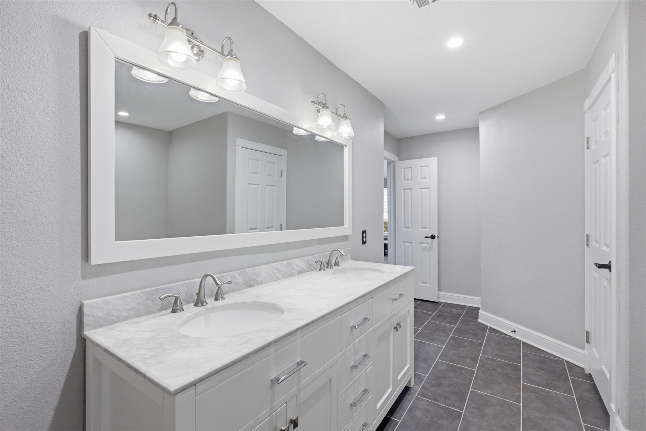 15135 By The Lake Way Property Photo 25