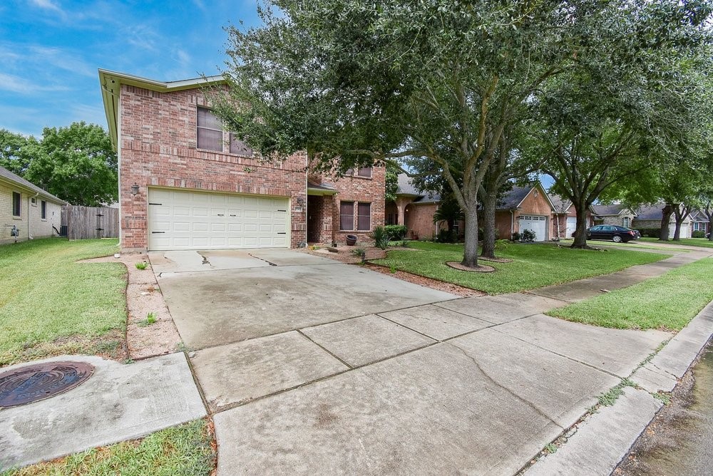 17302 Pecan Acres Drive Property Photo 3