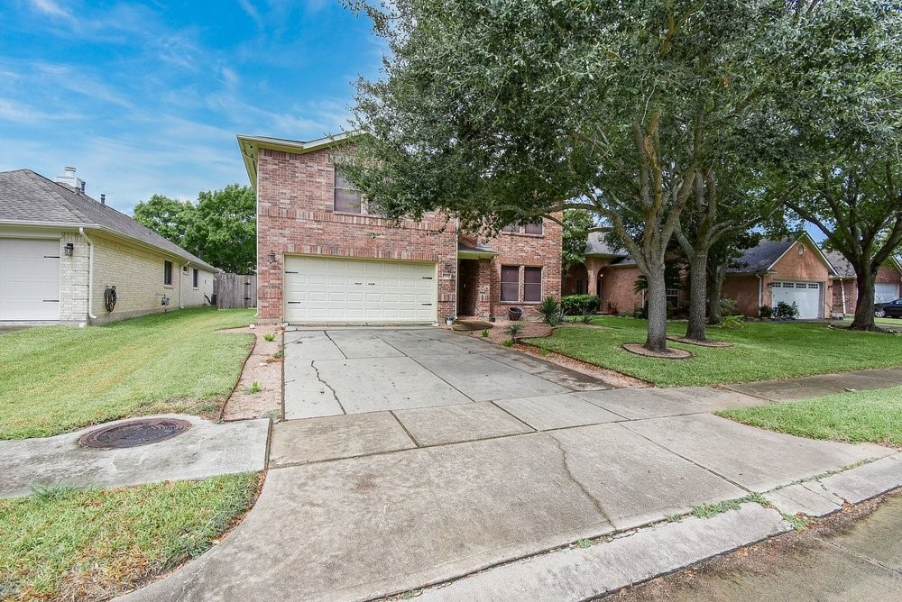 17302 Pecan Acres Drive Property Photo 4