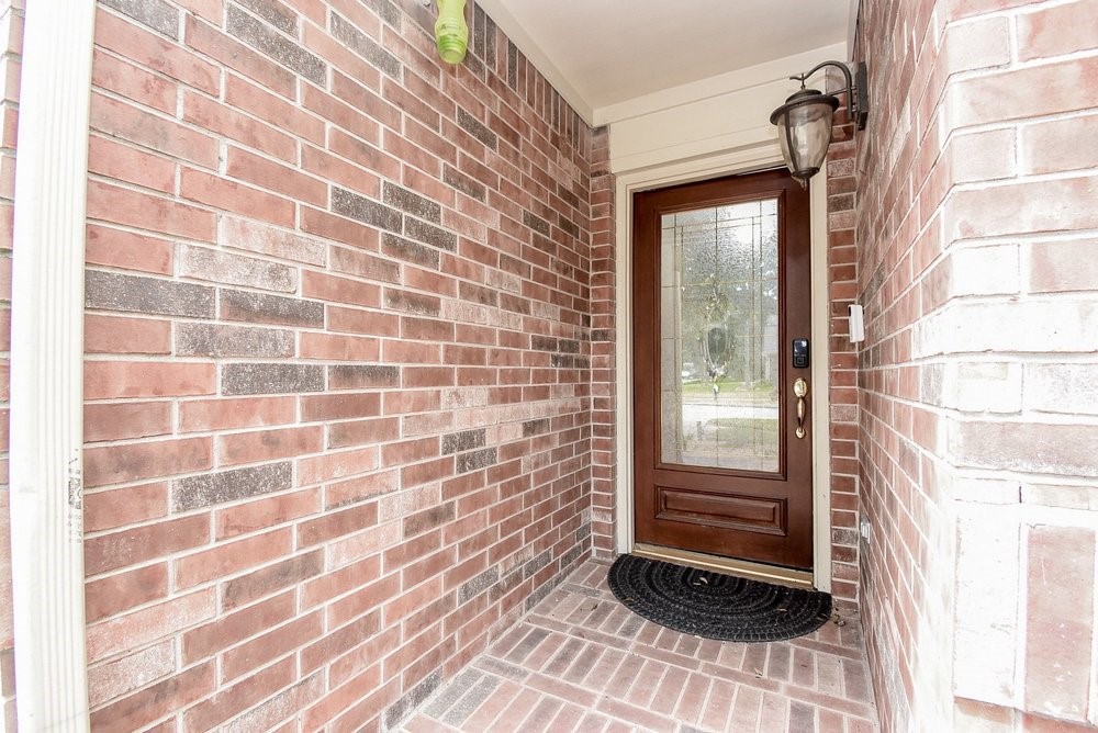 17302 Pecan Acres Drive Property Photo 8