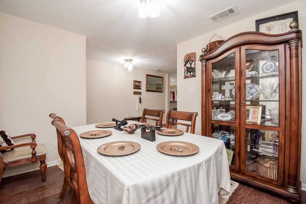 17302 Pecan Acres Drive Property Photo 13