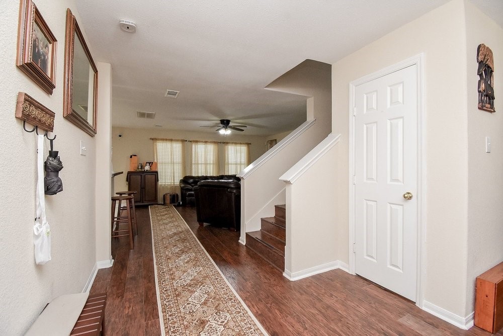 17302 Pecan Acres Drive Property Photo 16