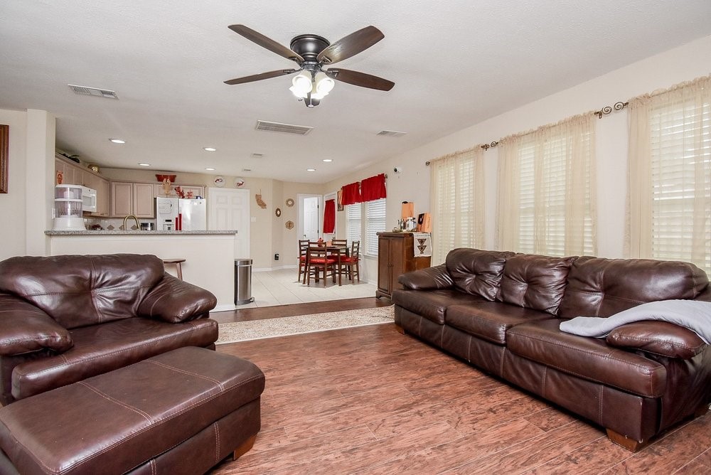17302 Pecan Acres Drive Property Photo 21