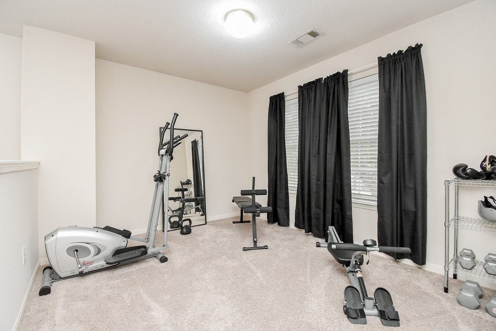 17302 Pecan Acres Drive Property Photo 36
