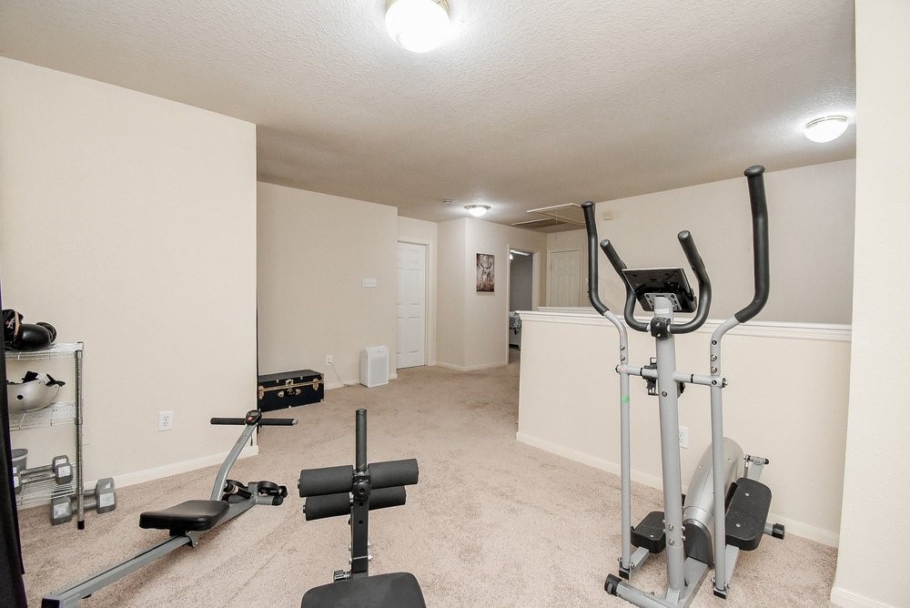17302 Pecan Acres Drive Property Photo 38