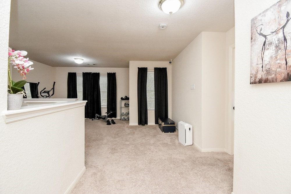 17302 Pecan Acres Drive Property Photo 42