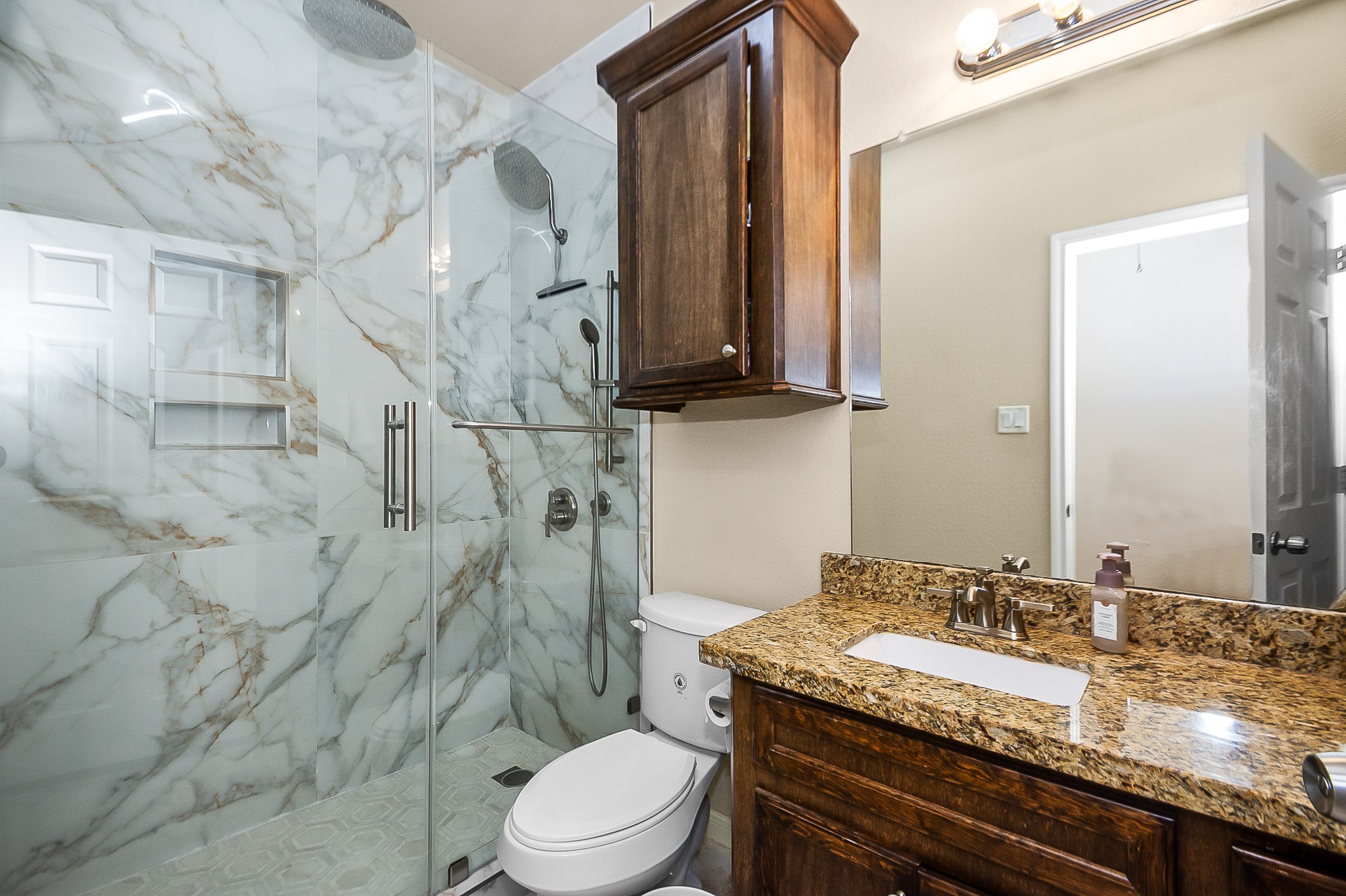 1524 Longley Street Property Photo 19