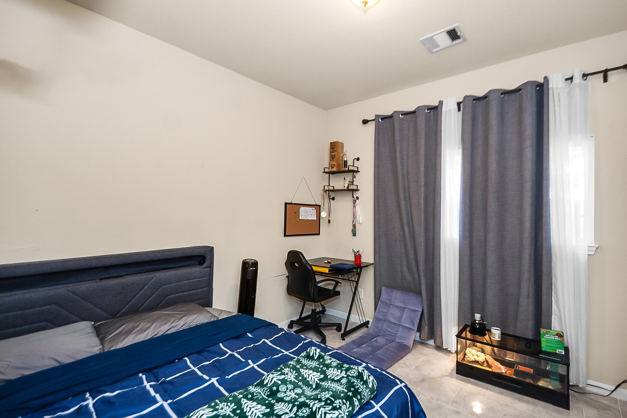1524 Longley Street Property Photo 20