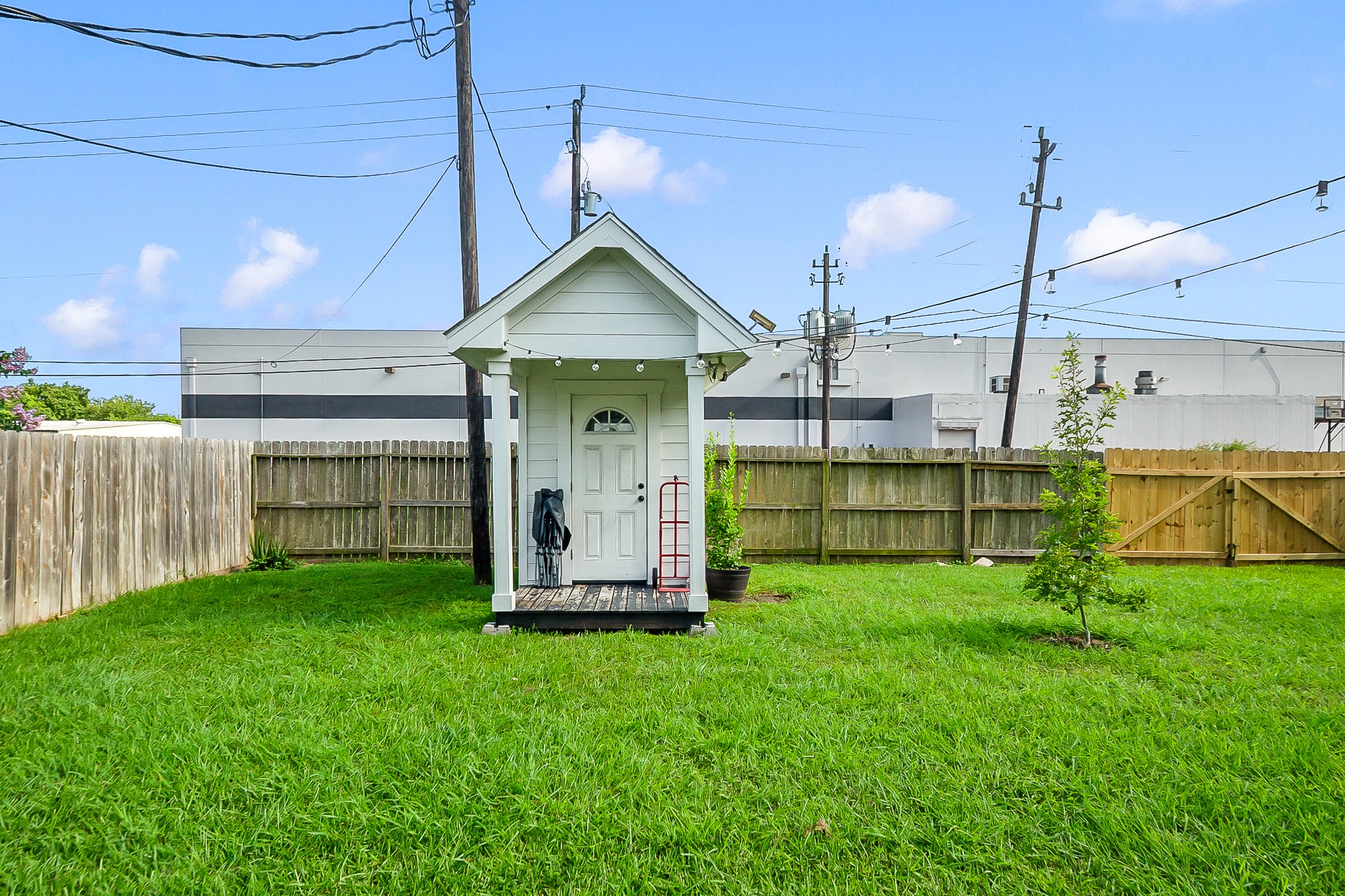 1524 Longley Street Property Photo 33