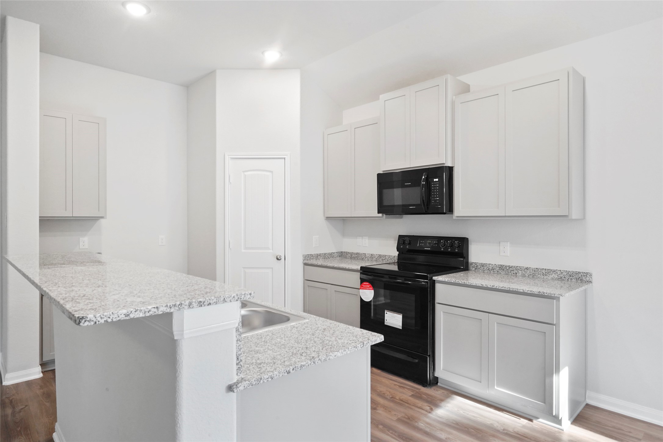 511 Johnson Street Property Photo 7