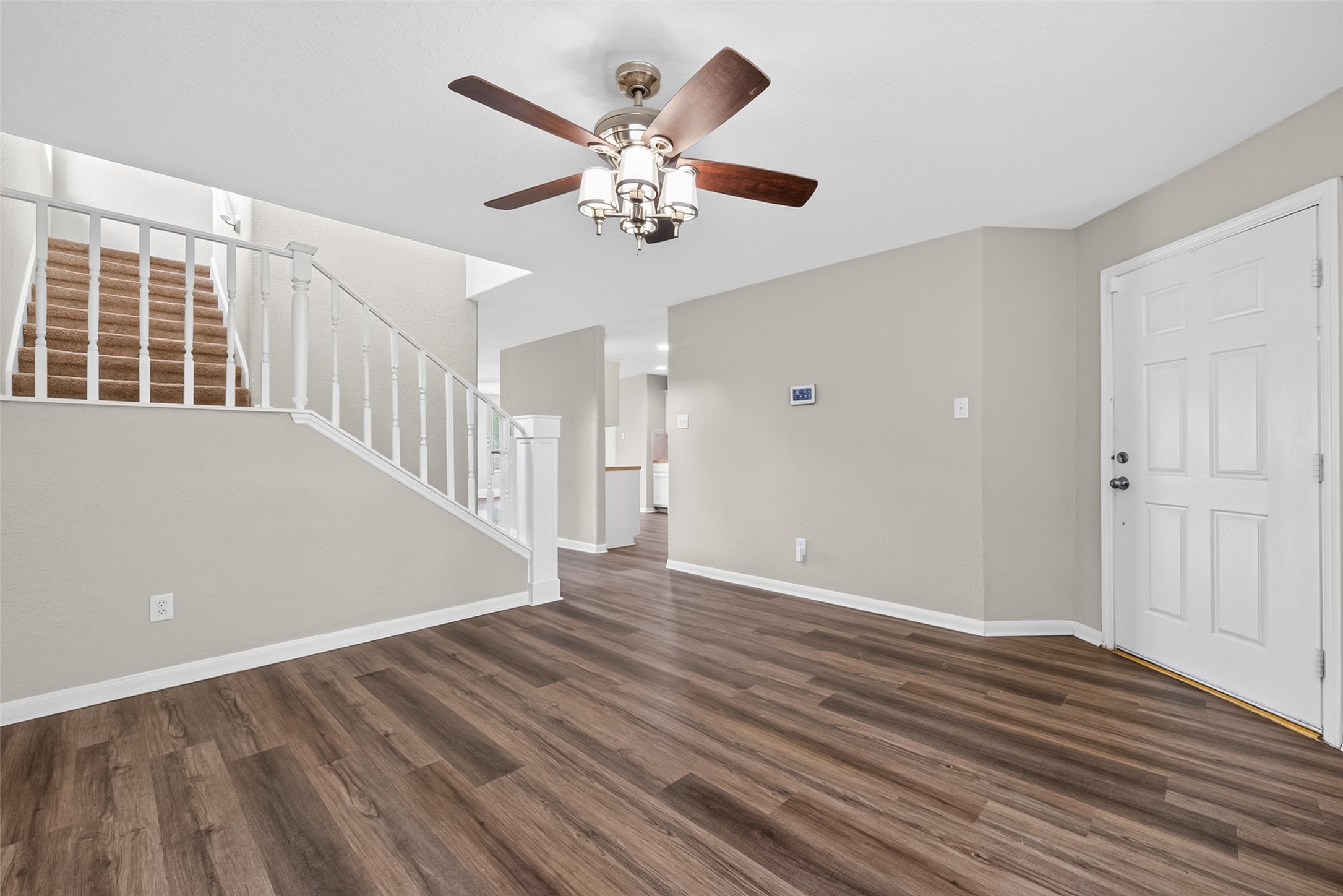 3219 Watercliff Court Property Photo 13