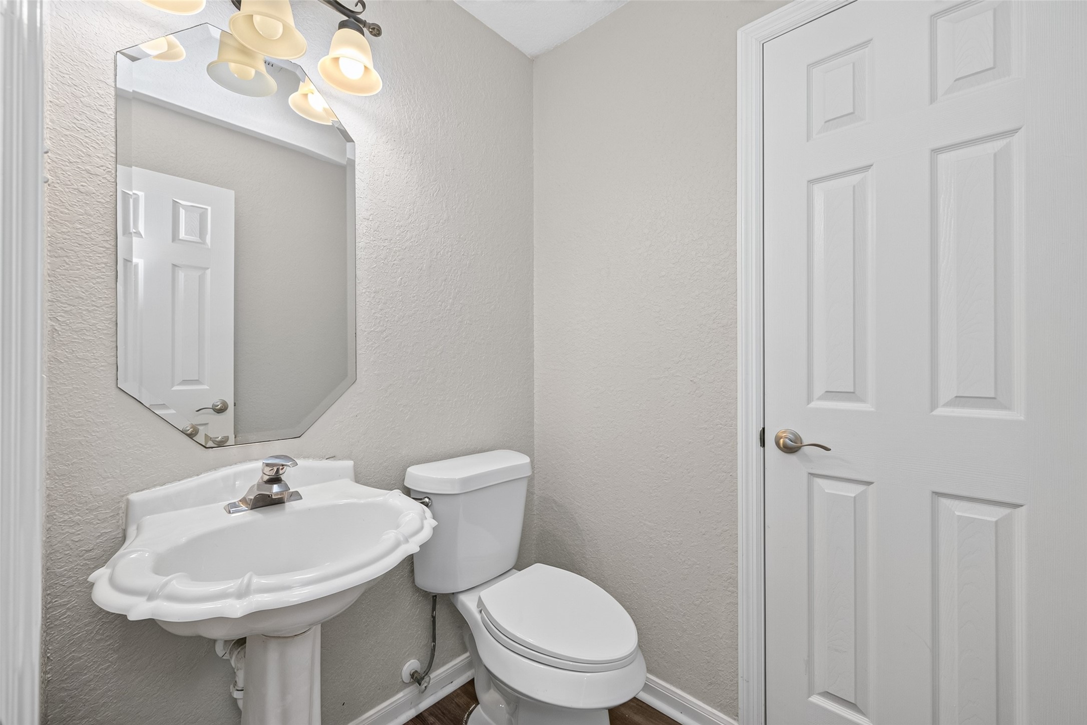 3219 Watercliff Court Property Photo 34