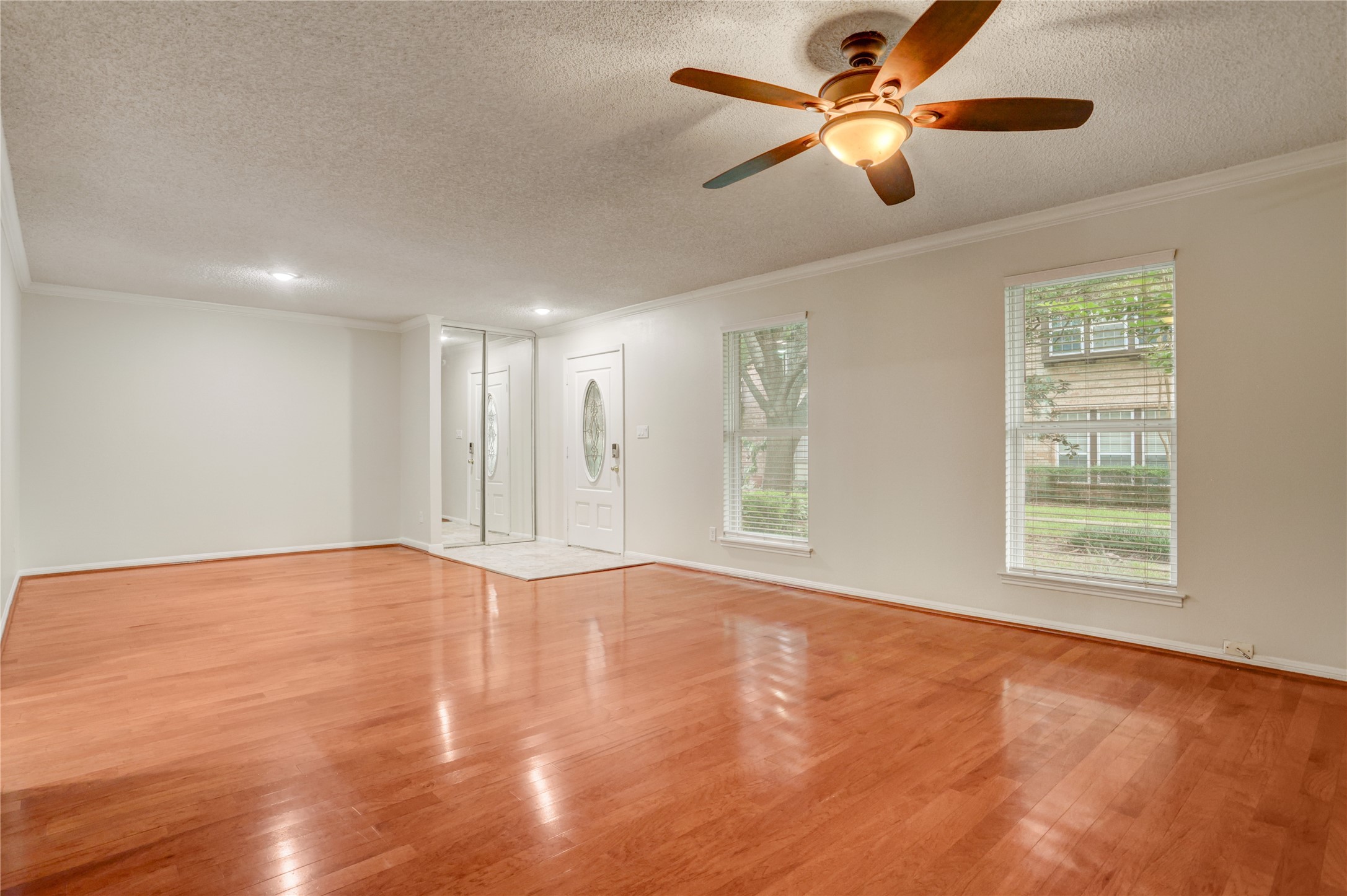 2253 Triway Lane 0234 Property Photo 2