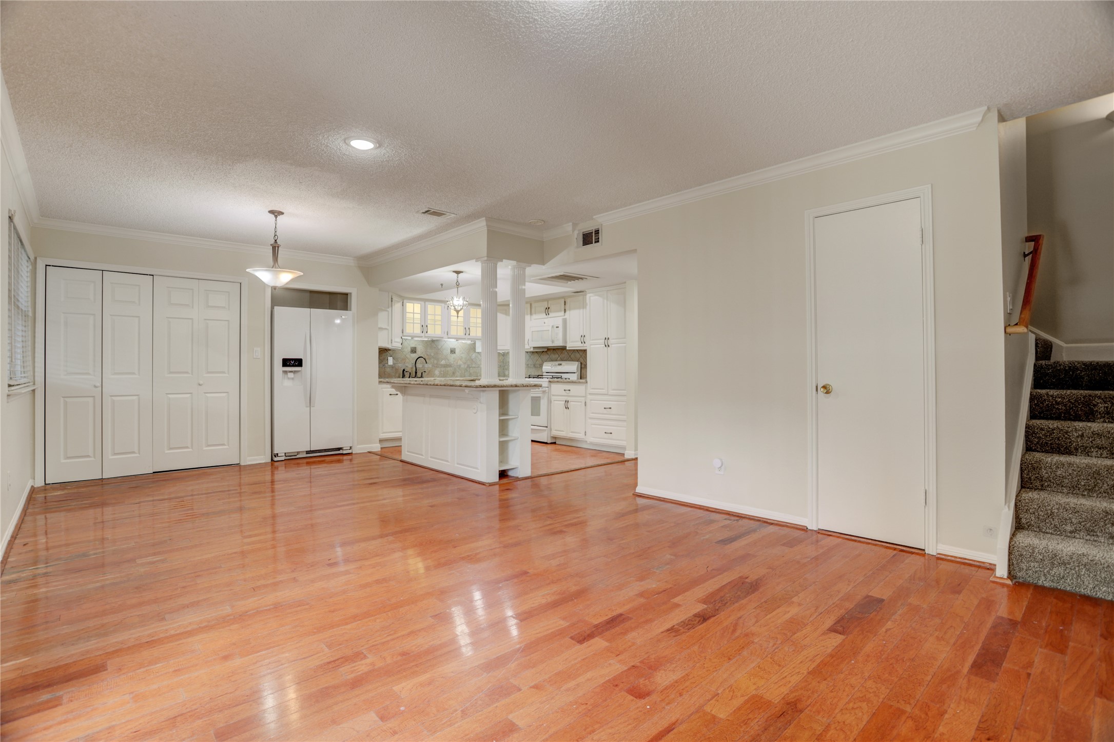 2253 Triway Lane 0234 Property Photo 9