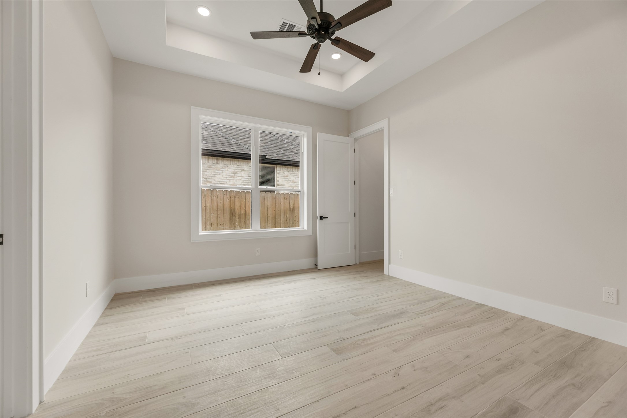 2044 Pebble Bend Drive Property Photo 18