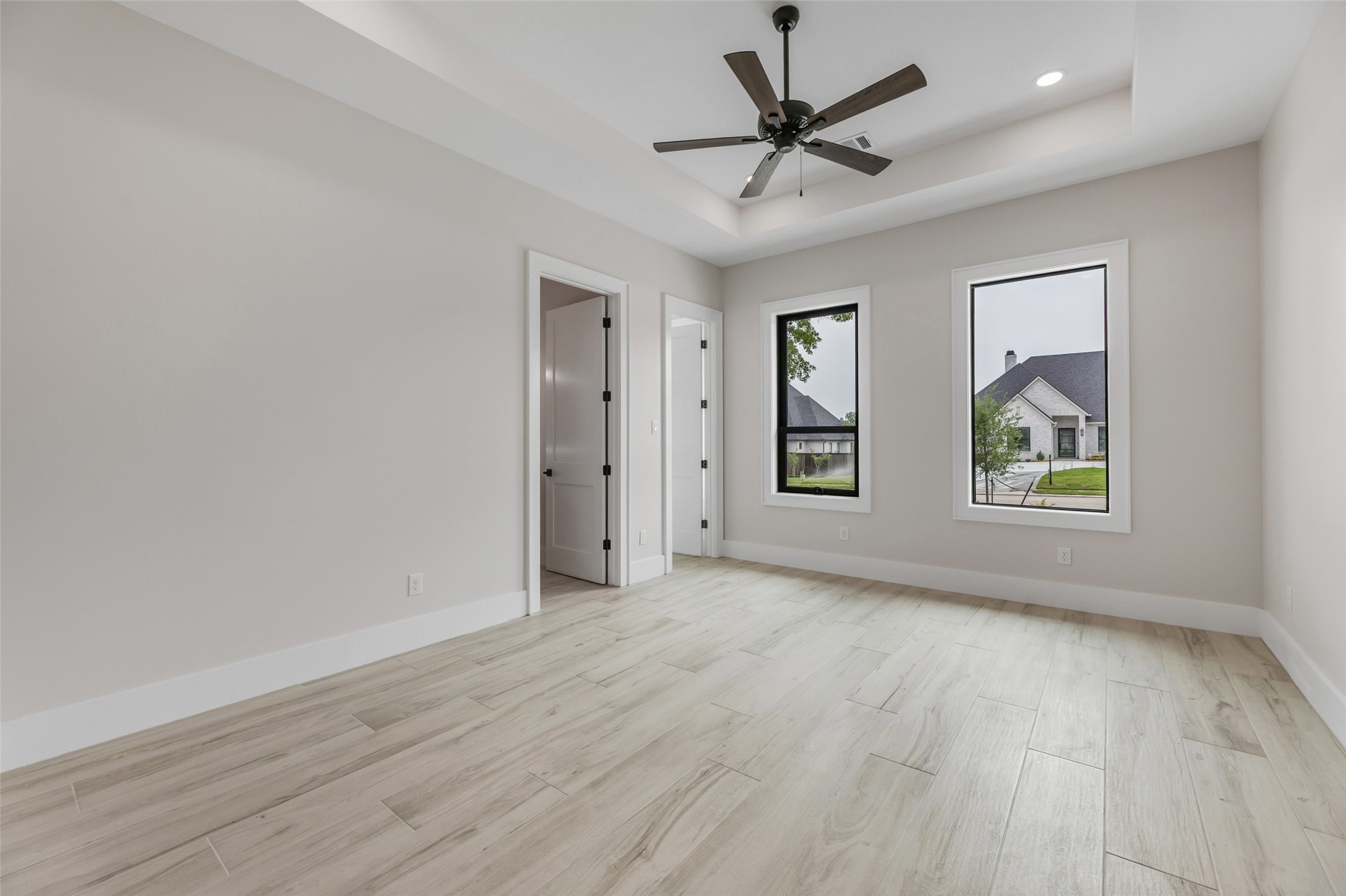 2044 Pebble Bend Drive Property Photo 22