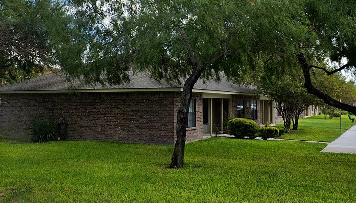 210 N Eagle Pass Rd Property Photo 1