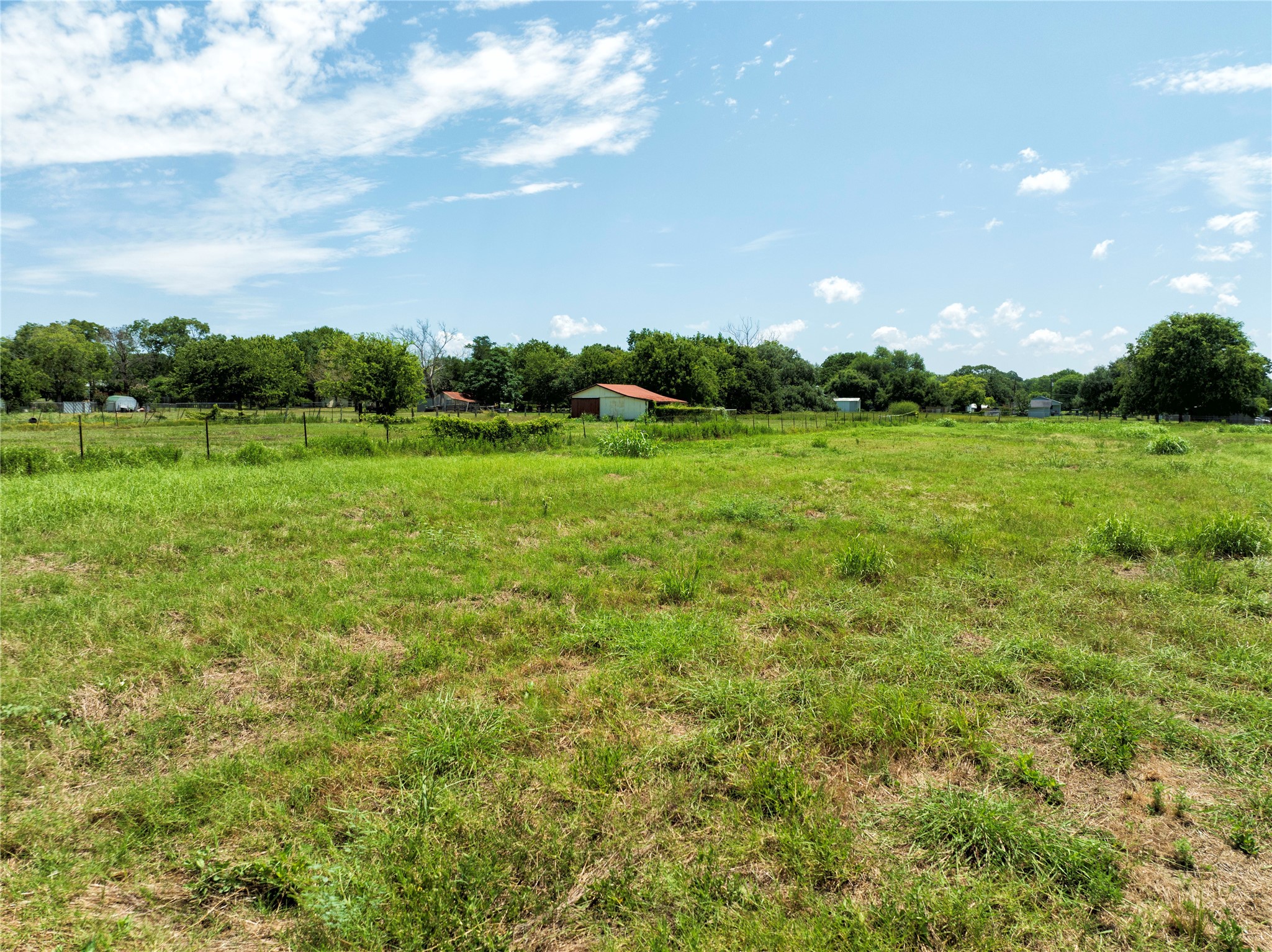 215 Old Highway 90 Loop Property Photo 10