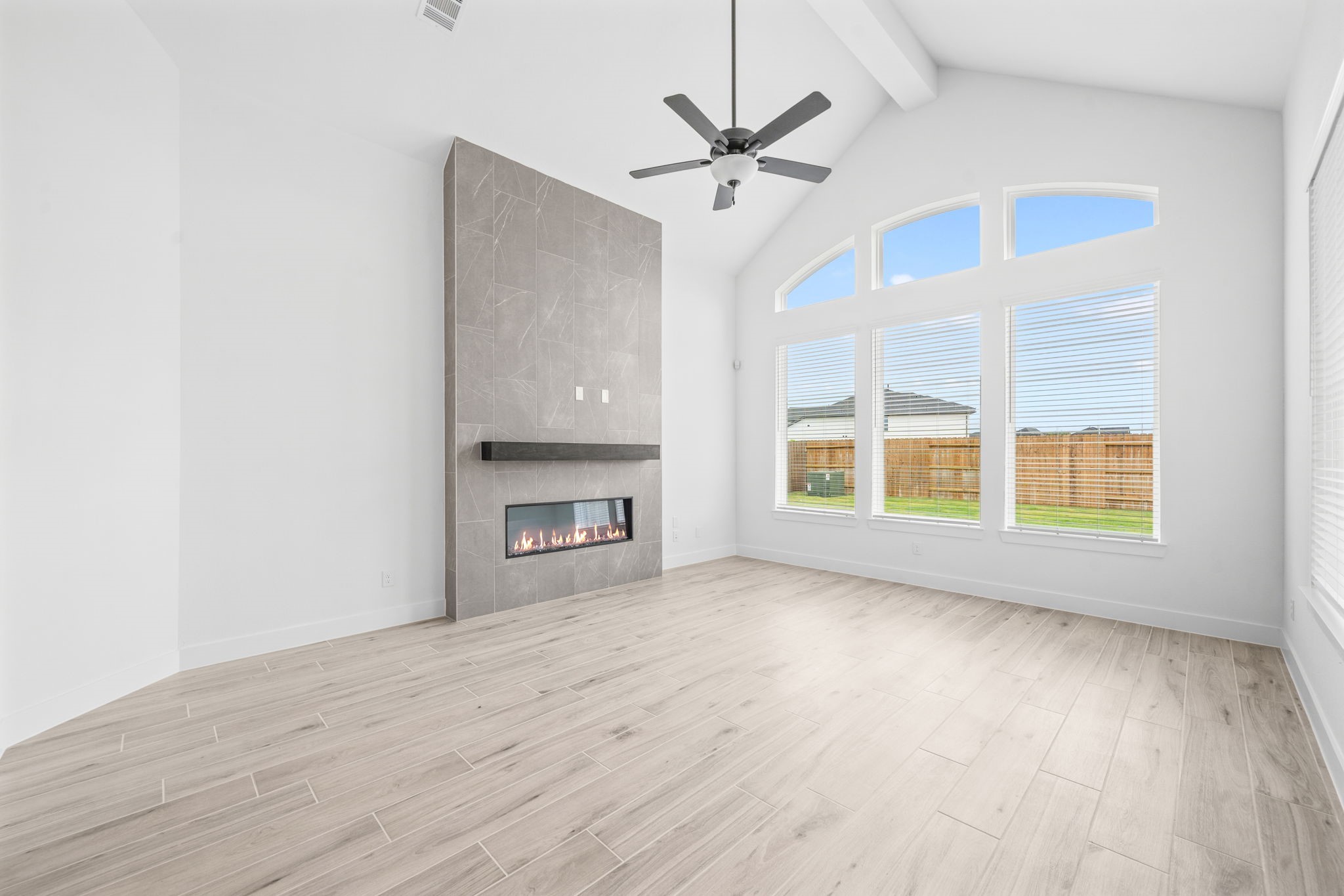 25027 Midnight Willow Drive Property Photo 13