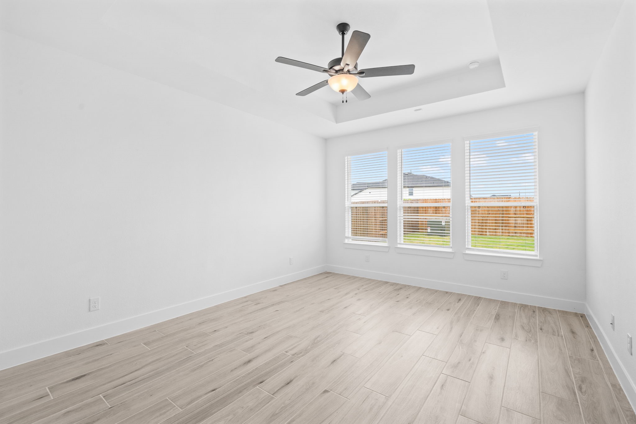 25027 Midnight Willow Drive Property Photo 15