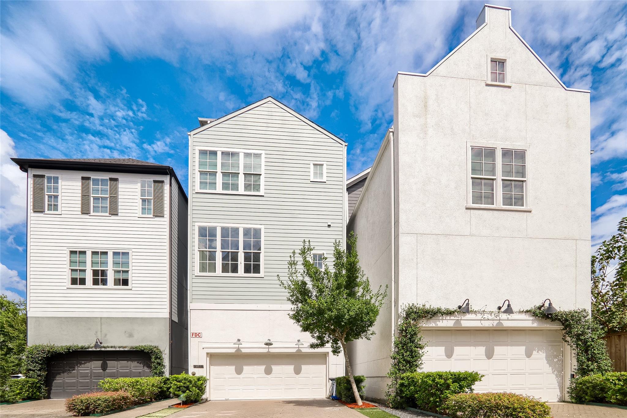 4024 Woodshire Village Estate, Houston TX 77025 Property Photo 1