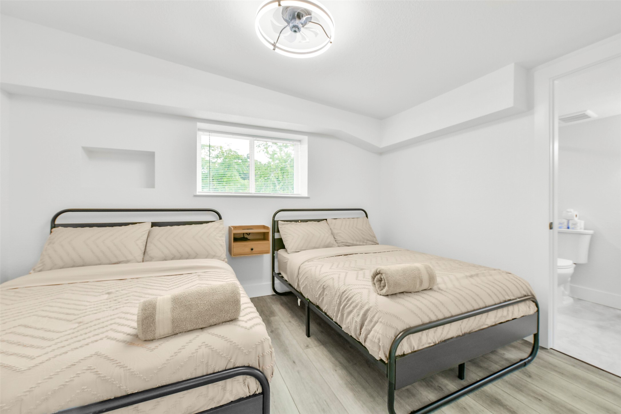 7103 Long Point Road D Property Photo 13