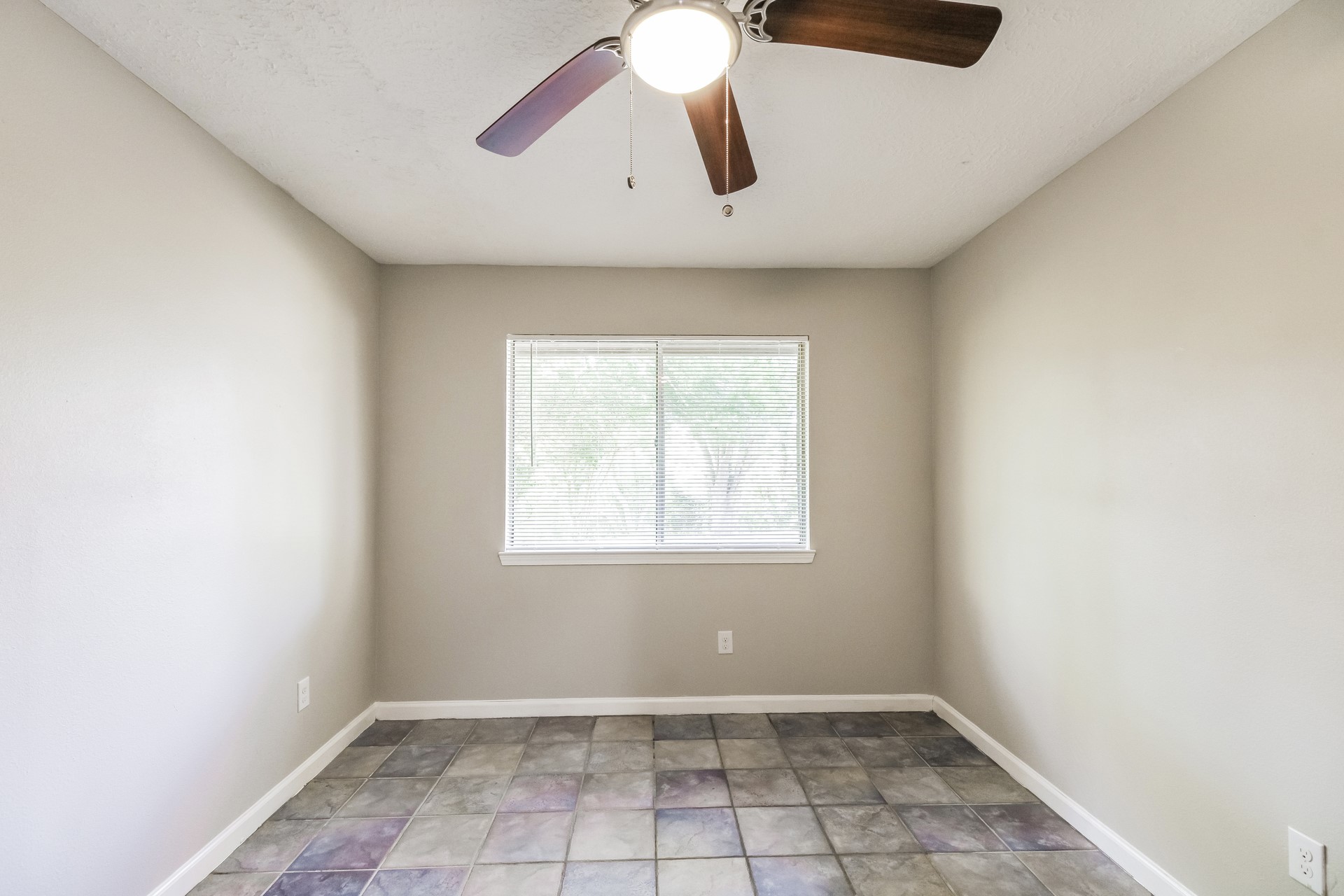 4427 Ravine Drive Property Photo 8