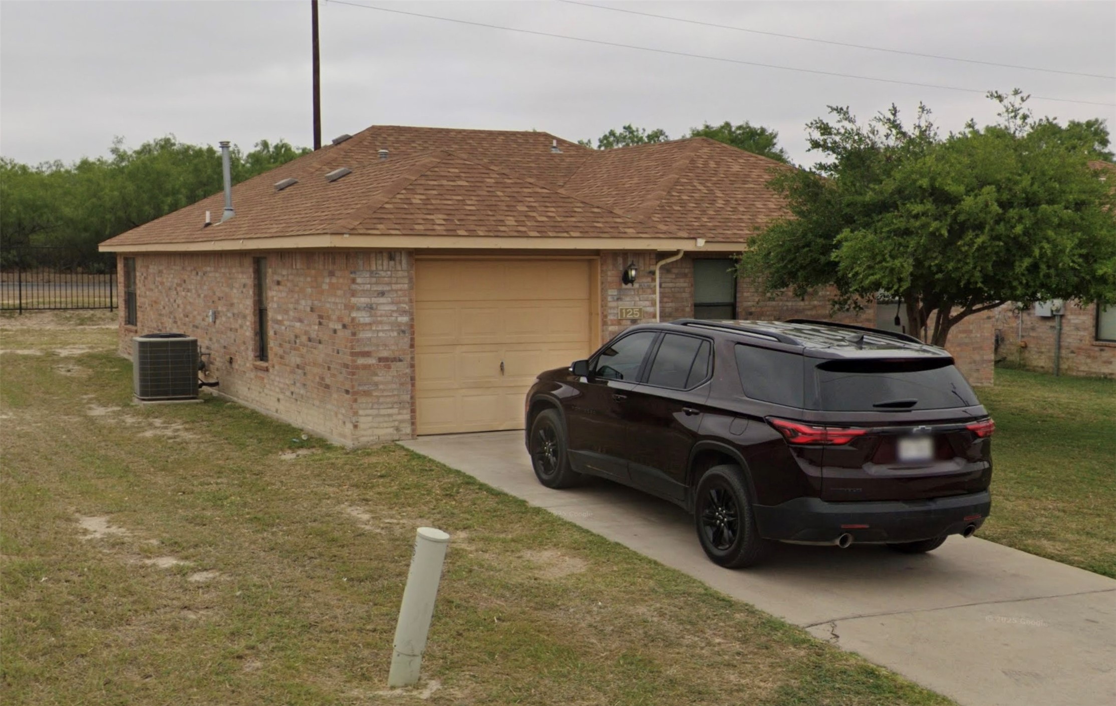 108 Round Rock Dr Property Photo 3