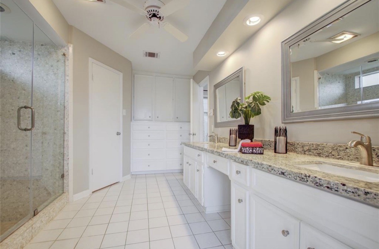 13914 Swiss Hill Drive Property Photo 12