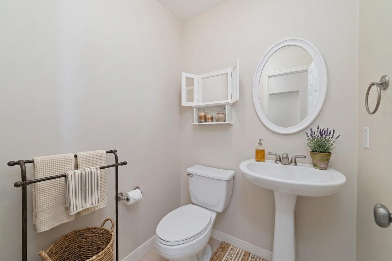 2256 La Branch Street Property Photo 6