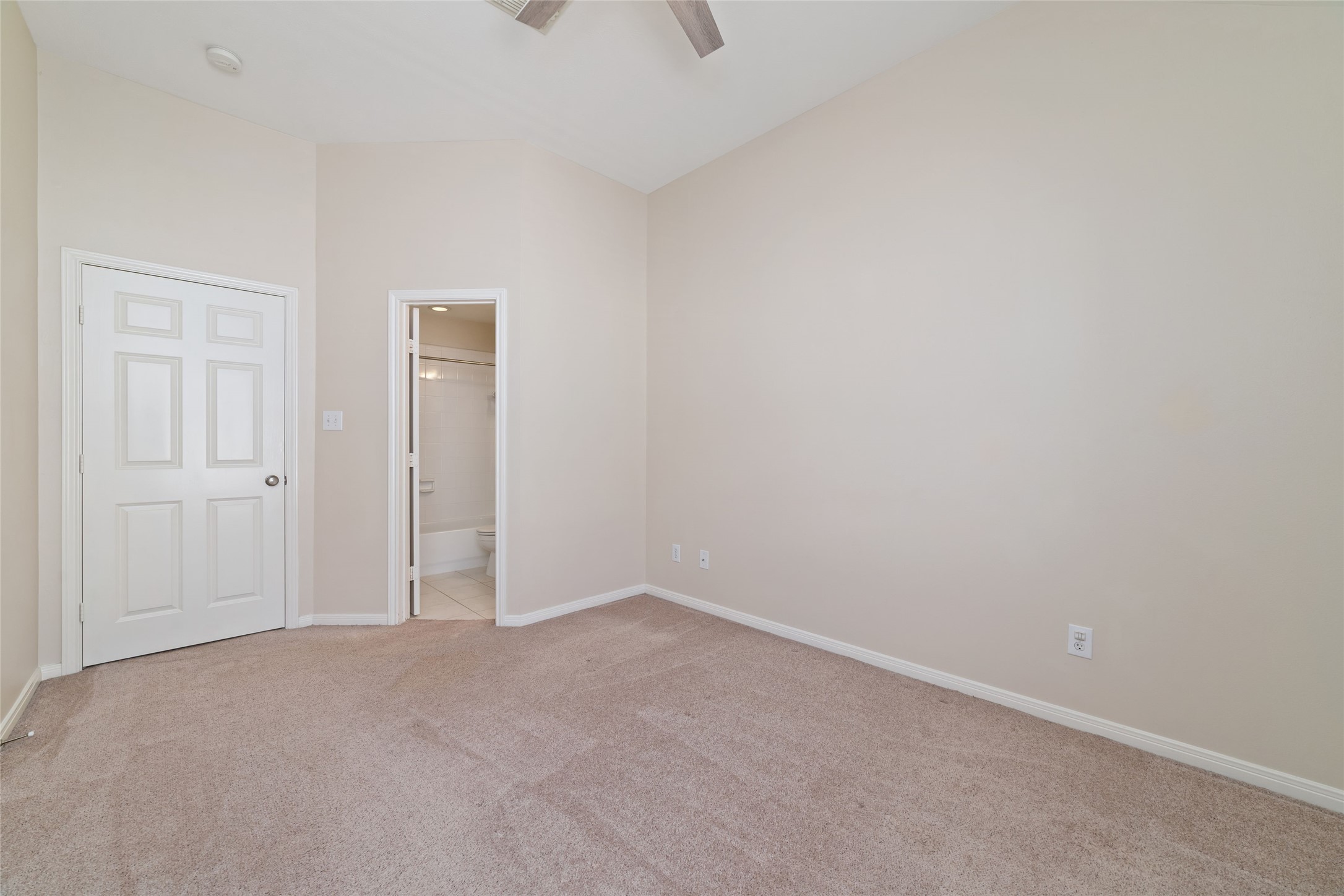 2256 La Branch Street Property Photo 28