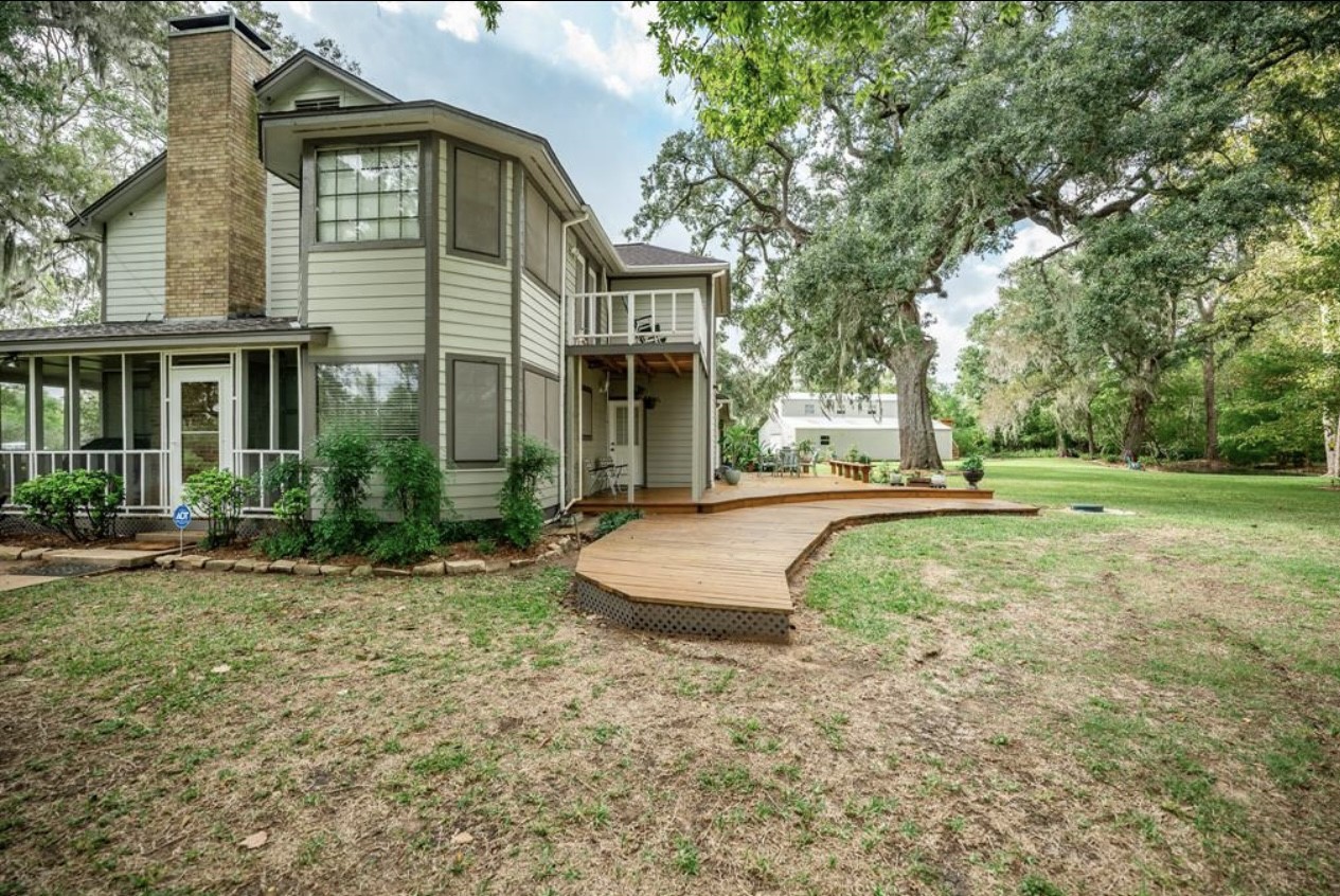 464 River Road Property Photo 1