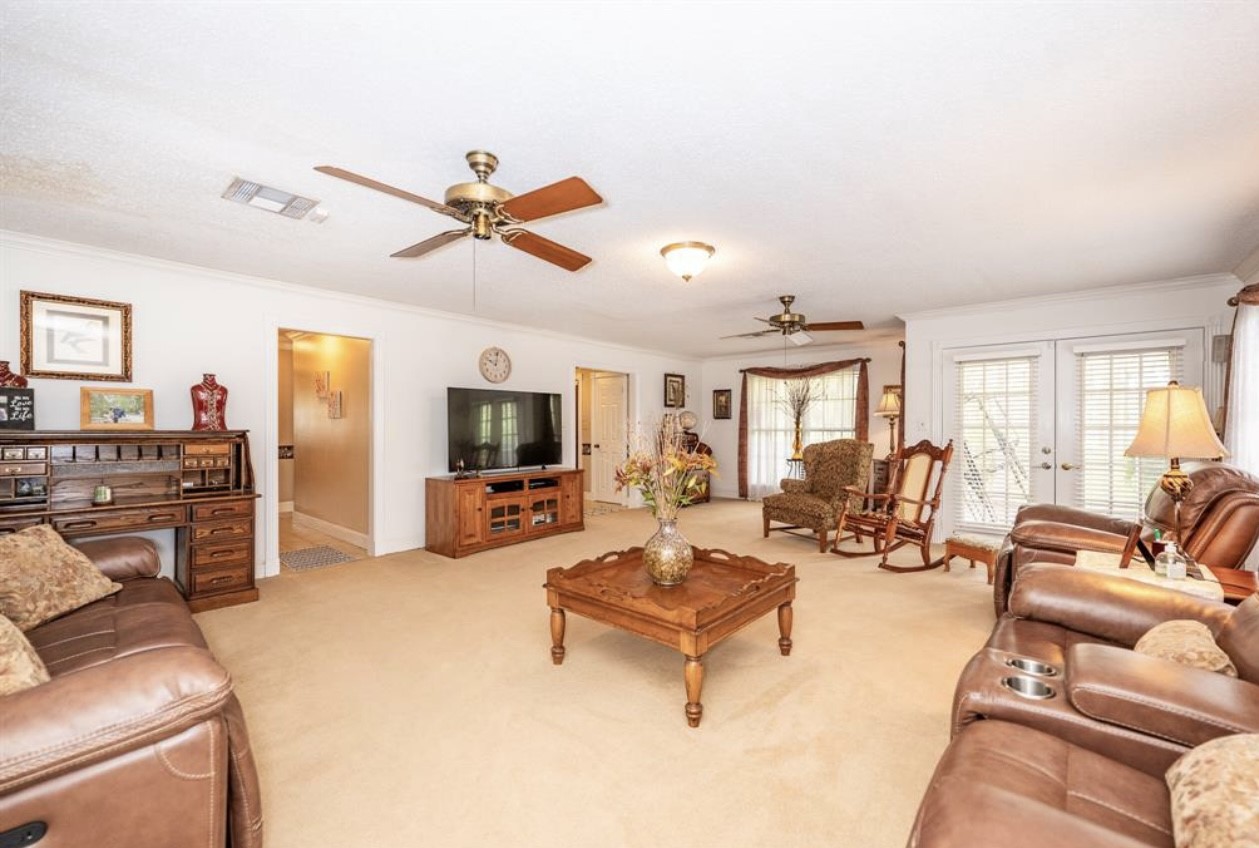 464 River Road Property Photo 4