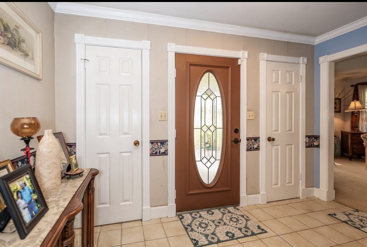 464 River Road Property Photo 6